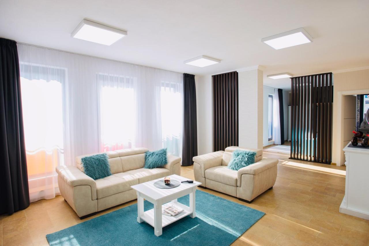 Lira Holiday Apartments Satu Mare Ngoại thất bức ảnh