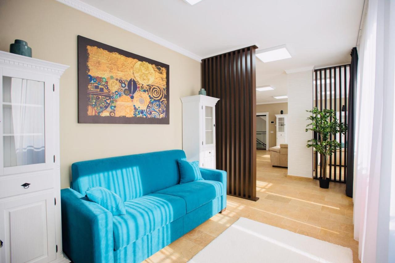 Lira Holiday Apartments Satu Mare Ngoại thất bức ảnh