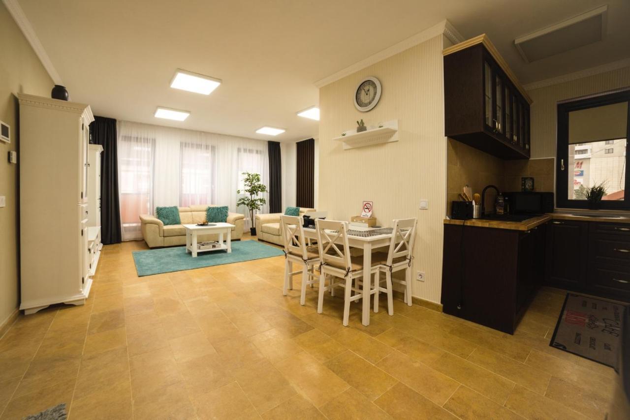 Lira Holiday Apartments Satu Mare Ngoại thất bức ảnh