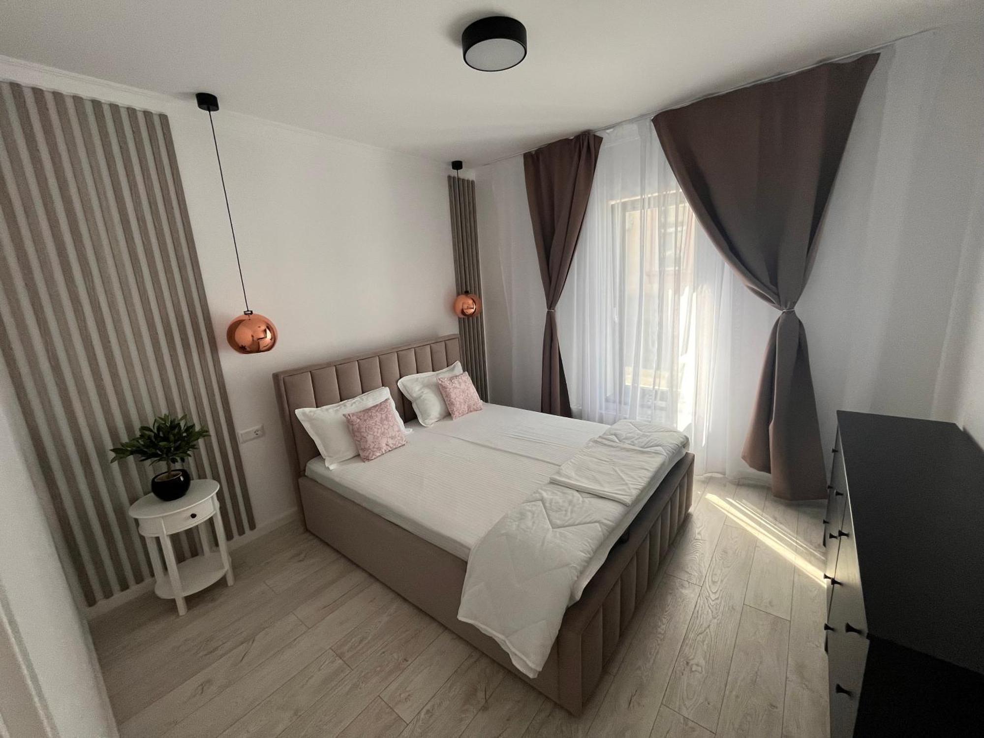 Lira Holiday Apartments Satu Mare Ngoại thất bức ảnh